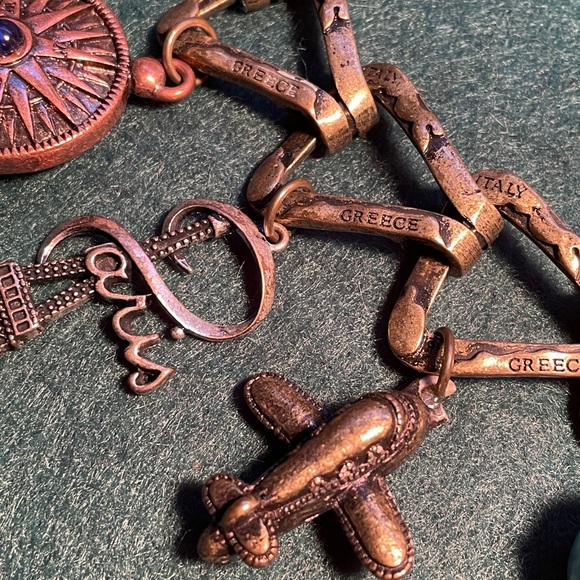 Unique bracelet - Picture 4 of 8